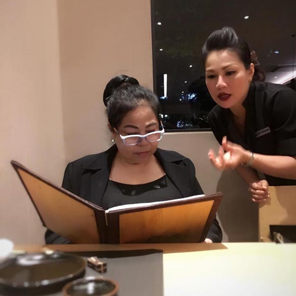 แม่ ขวัญ อุษามณี แม่ ขวัญ อุษามณี