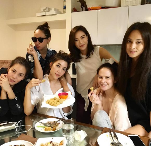 วุ้นเส้น ชาคริต วุ้นเส้น ชาคริต