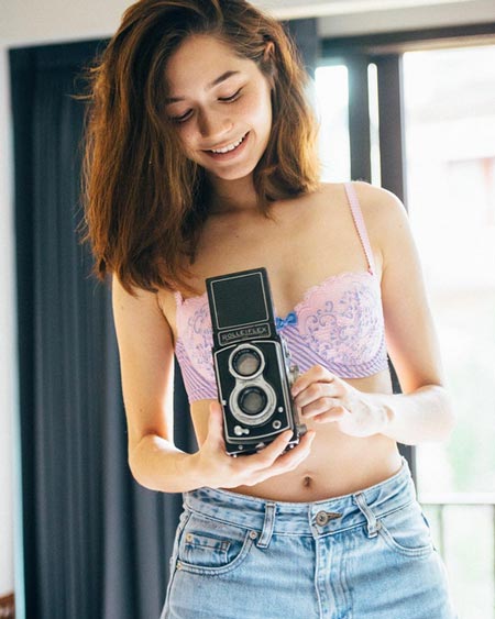 แอมมี่ วี แอมมี่ วี