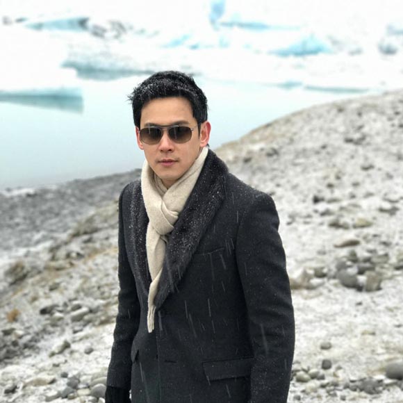 ฟลุค นาตาลี ออกทริปล่าแสงเหนือ ฟลุค นาตาลี ออกทริปล่าแสงเหนือ