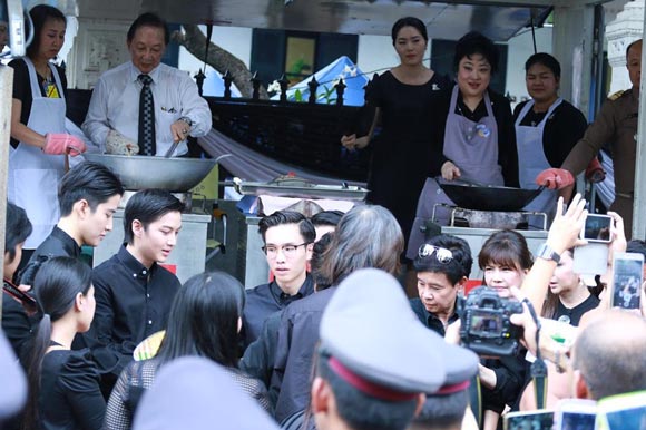 กอล์ฟ ไมค์ ซาบซึ้งได้ถวายงาน พระองค์โสมฯ กอล์ฟ ไมค์ ซาบซึ้งได้ถวายงาน พระองค์โสมฯ