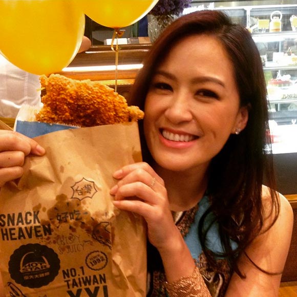 ปะวัติ จ๋า อลิสา พันธุศักดิ์ ปะวัติ จ๋า อลิสา พันธุศักดิ์