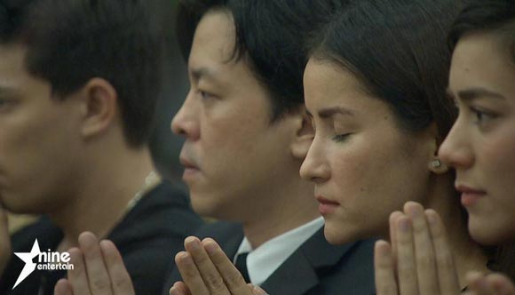 เพื่อนดารา ร่วมงานศพ คุณพ่อคิมเบอร์ลี่ เพื่อนดารา ร่วมงานศพ คุณพ่อคิมเบอร์ลี่