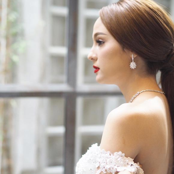 ขวัญ อุษามณี ขวัญ อุษามณี