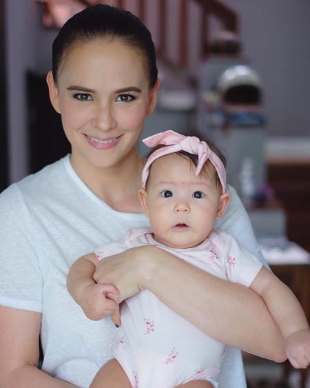 น้องริชา ลูกสาวแอน ภูริ น้องริชา ลูกสาวแอน ภูริ