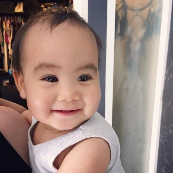 น้องเร ลูกชายทาทา ยัง พี่หมอ ฉัตรอดุลย์ น้องเร ลูกชายทาทา ยัง พี่หมอ ฉัตรอดุลย์