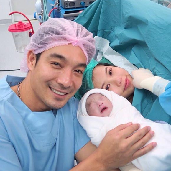 น้องโอลาฟ ลูกชาย โอ๊ต วรวุฒิ จีน่า น้องโอลาฟ ลูกชาย โอ๊ต วรวุฒิ จีน่า