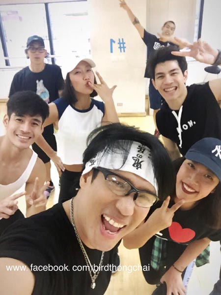 วันเกิด เบิร์ด ธงไชย วันเกิด เบิร์ด ธงไชย