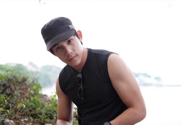 เจษ เจษฎ์พิพัฒ ปีนรั้วกิ่วแม่ปาน เจษ เจษฎ์พิพัฒ ปีนรั้วกิ่วแม่ปาน