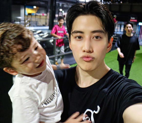 ไมค์ น้องแม็กซ์เวลล์ ไมค์ น้องแม็กซ์เวลล์