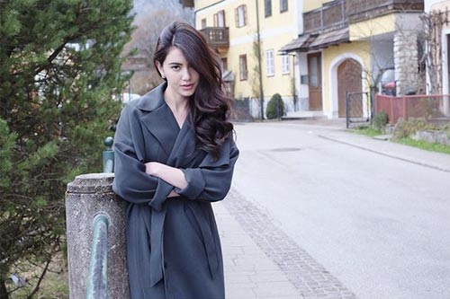 ใหม่ ดาวิกา ใหม่ ดาวิกา