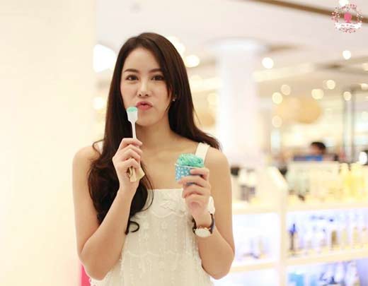 เบญ เรวิญานันท์ เบญ เรวิญานันท์