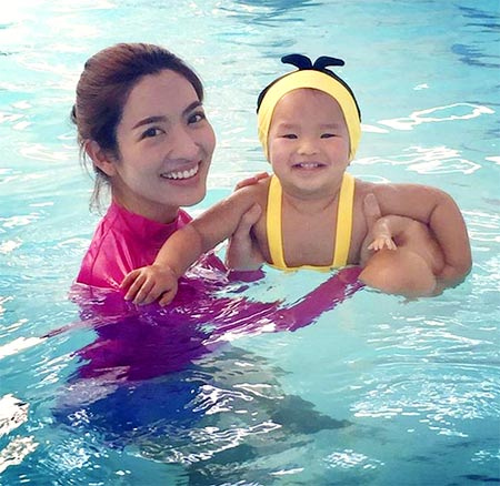 แอฟ ทักษอร น้องปีใหม่ แอฟ ทักษอร น้องปีใหม่