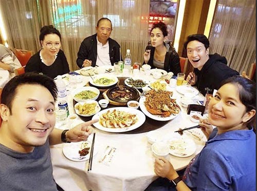 ชาย ชาตโยดม วิกกี้ สุนิสา ชาย ชาตโยดม วิกกี้ สุนิสา