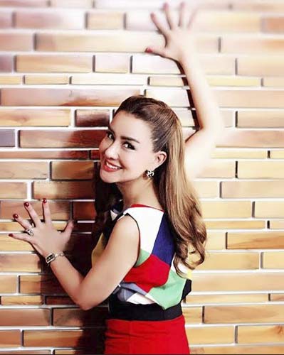 นิโคล เทริโอ นิโคล เทริโอ