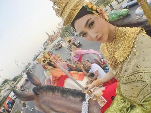 แพนเค้ก เขมนิจ แพนเค้ก เขมนิจ