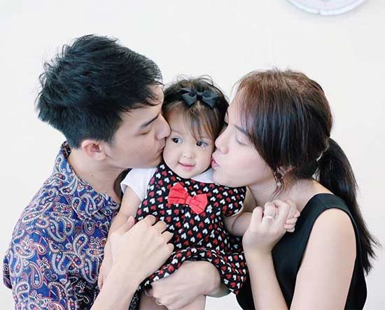 น้องณิลลาลูกสาวแบงค์ แบล็ควานิลลา ไอซ์ ณพัชรินทร์ น้องณิลลาลูกสาวแบงค์ แบล็ควานิลลา ไอซ์ ณพัชรินทร์