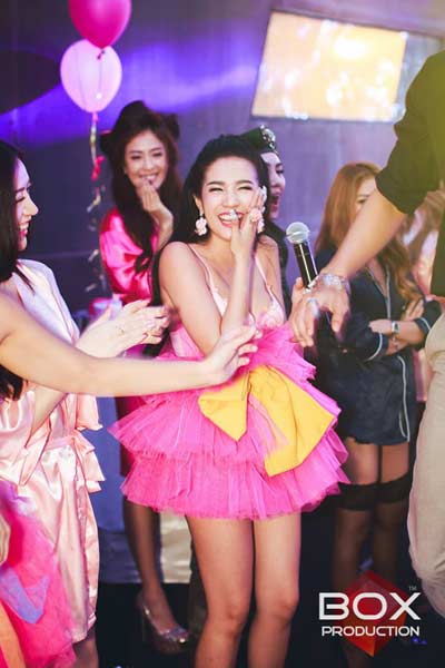 งานวันเกิดใบเตย อาร์สยาม งานวันเกิดใบเตย อาร์สยาม