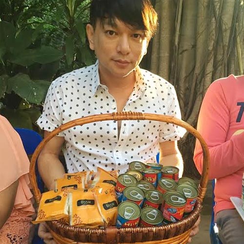 ธงธง มกจ๊ก ธงธง มกจ๊ก