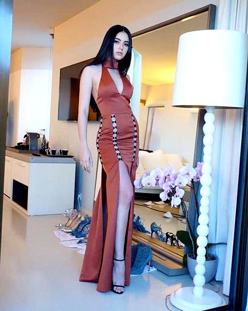 ใหม่ ดาวิกา ใหม่ ดาวิกา