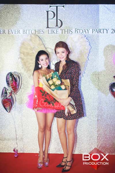 งานวันเกิดใบเตย อาร์สยาม งานวันเกิดใบเตย อาร์สยาม