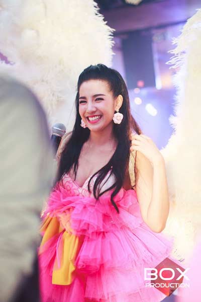 งานวันเกิดใบเตย อาร์สยาม งานวันเกิดใบเตย อาร์สยาม