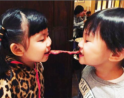 น้องสมใจ น้องสุขใจ ลูกเต๋า สมชาย น้องสมใจ น้องสุขใจ ลูกเต๋า สมชาย
