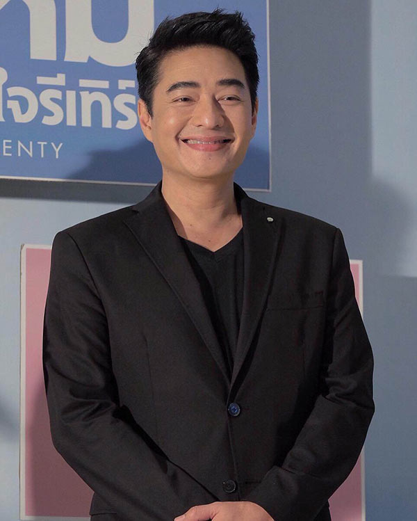 ก้อง สหรัถ ก้อง สหรัถ