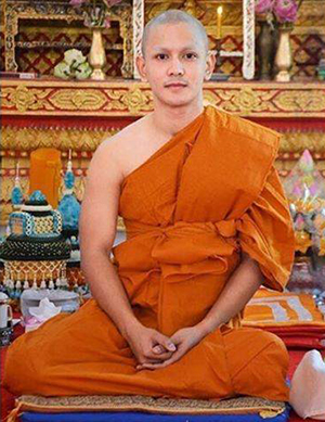 กัน เดอะสตาร์ บวช กัน เดอะสตาร์ บวช