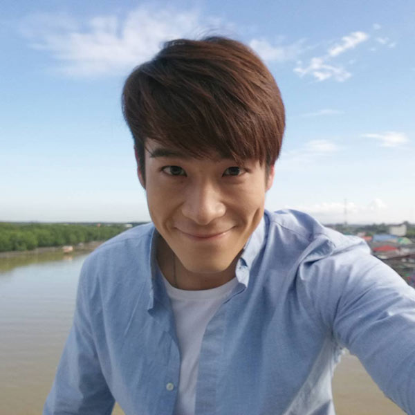 อาเล็ก ธีรเดช อาเล็ก ธีรเดช