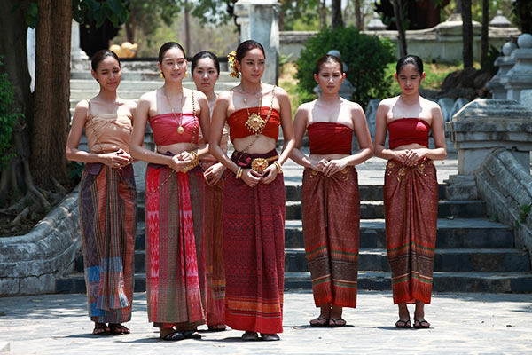 นาคี นาคี