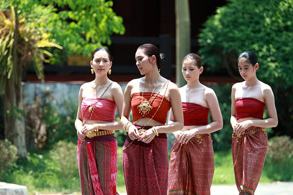 นาคี นาคี