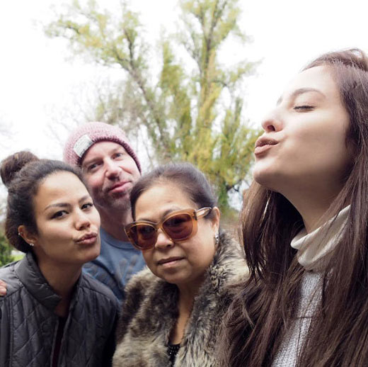 ลูกแก้ว พี่สาวขวัญ อุษามณี ลูกแก้ว พี่สาวขวัญ อุษามณี