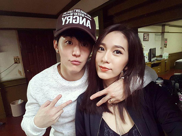 จูน ธีรตี จูน ธีรตี