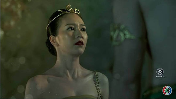 จูน ธีรตี ฉัตรสุดา นาคี จูน ธีรตี ฉัตรสุดา นาคี