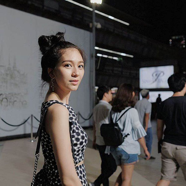 จูน ธีรตี จูน ธีรตี