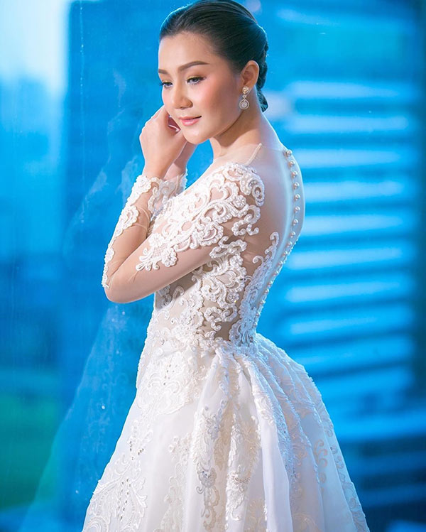 เอ็ม บุษราคัม แต่งงาน เอ็ม บุษราคัม แต่งงาน