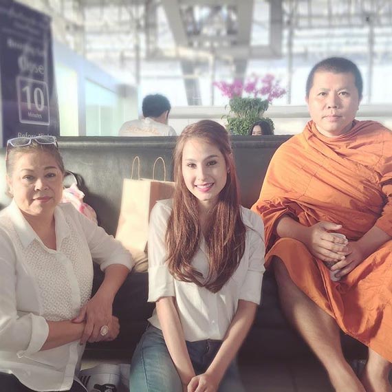 ขวัญ อุษามณี ขวัญ อุษามณี