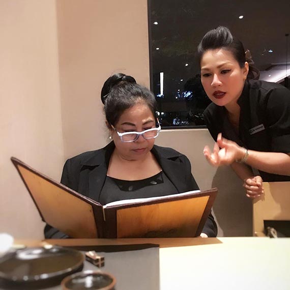 ขวัญ อุษามณี ขวัญ อุษามณี