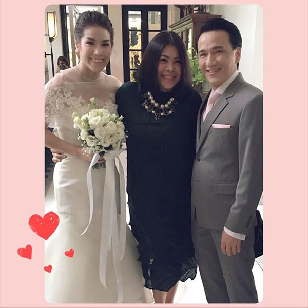 กบ พิมลรัตน์ แต่งงาน กบ พิมลรัตน์ แต่งงาน