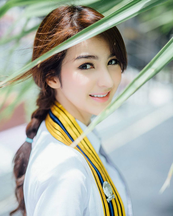 ไหยหยา วรินลดา รับปริญญา ไหยหยา วรินลดา รับปริญญา