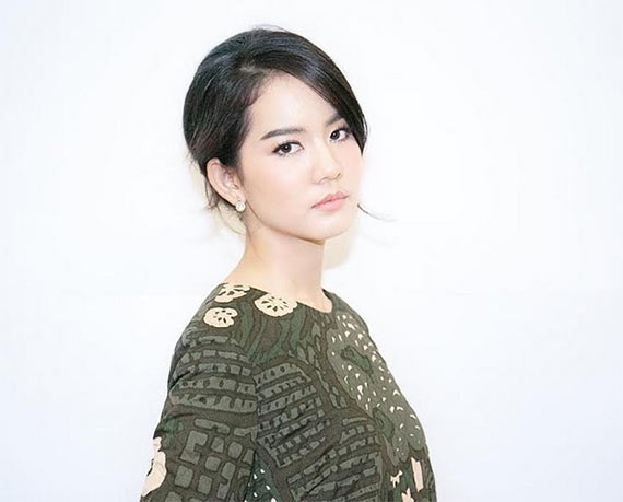 โบว์ เมลดา โบว์ เมลดา