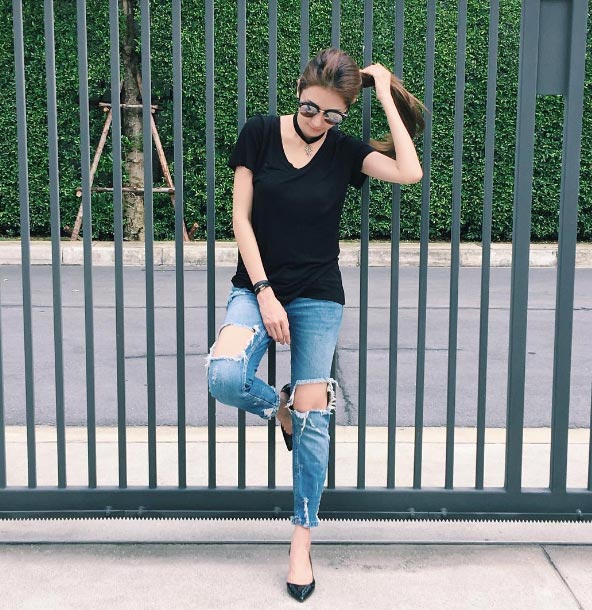 เนย โชติกา เนย โชติกา