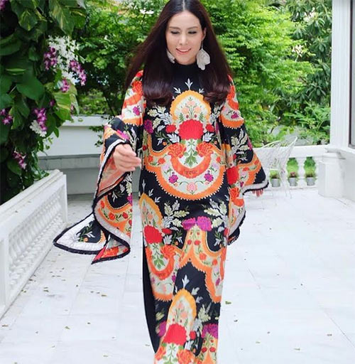 เชอรี่ เข็มอัปสร เชอรี่ เข็มอัปสร