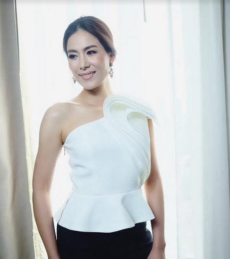 เชอรี่ เข็มอัปสร เชอรี่ เข็มอัปสร