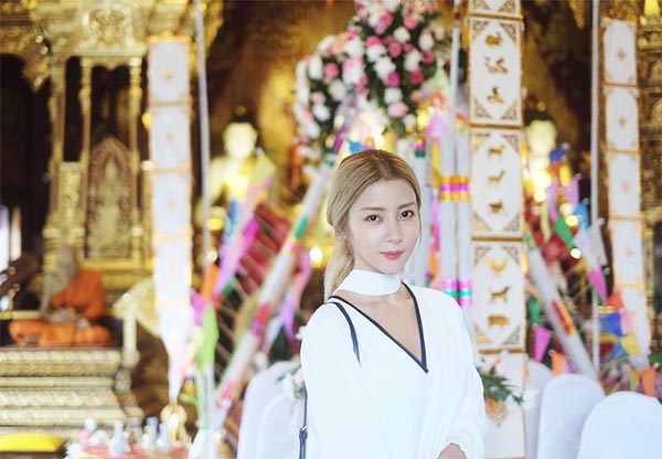 เนย เนโกะ จัมพ์ เนย เนโกะ จัมพ์