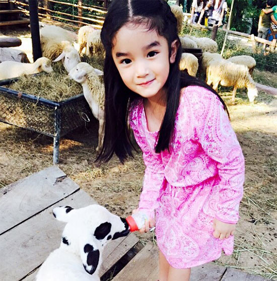น้องณดา น้องณดา