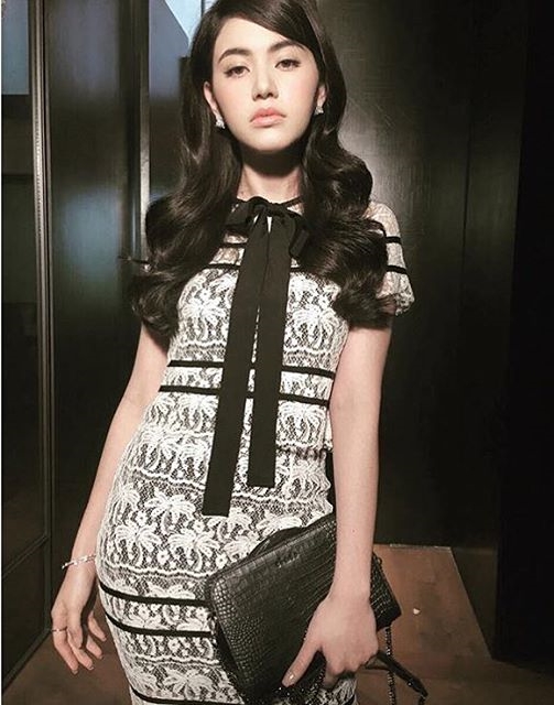 ใหม่ ดาวิกา ใหม่ ดาวิกา