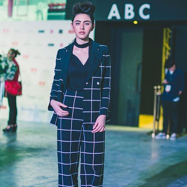 ใหม่ ดาวิกา ใหม่ ดาวิกา