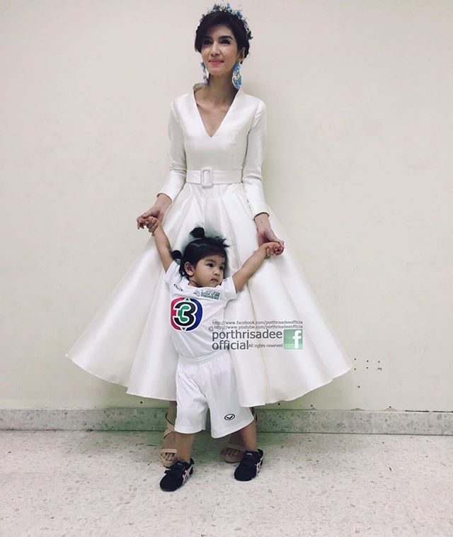 น้องมะลิ โบว์ แวนด้า น้องมะลิ โบว์ แวนด้า